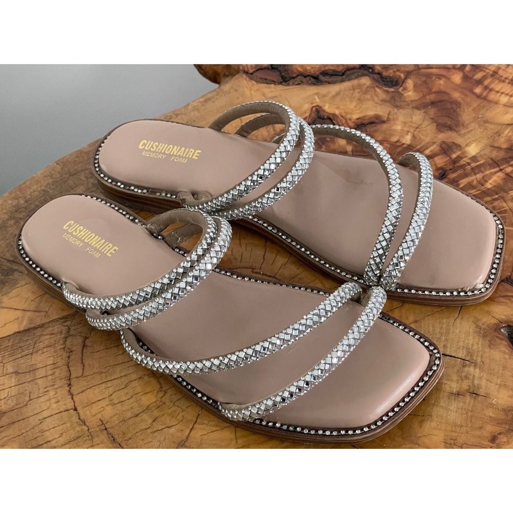 Cushionaire Varda Studded Strappy Sandal Memory Foam Women's Size 8.5‎ Slip On